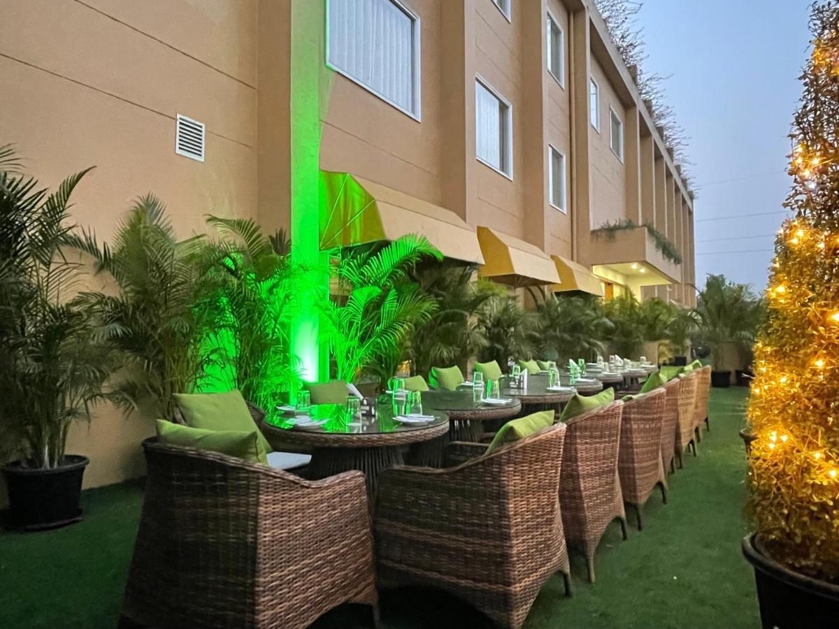 The Lalita Grand Mathura- Vrindavan 외부 사진